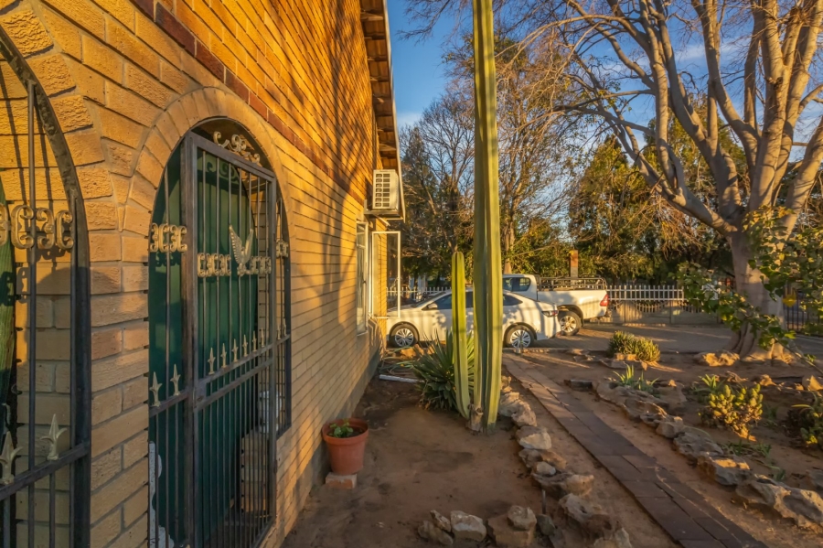 3 Bedroom Property for Sale in Uitsig Free State